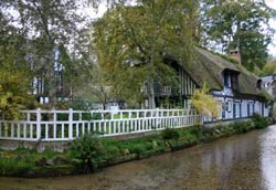 veules les roses river